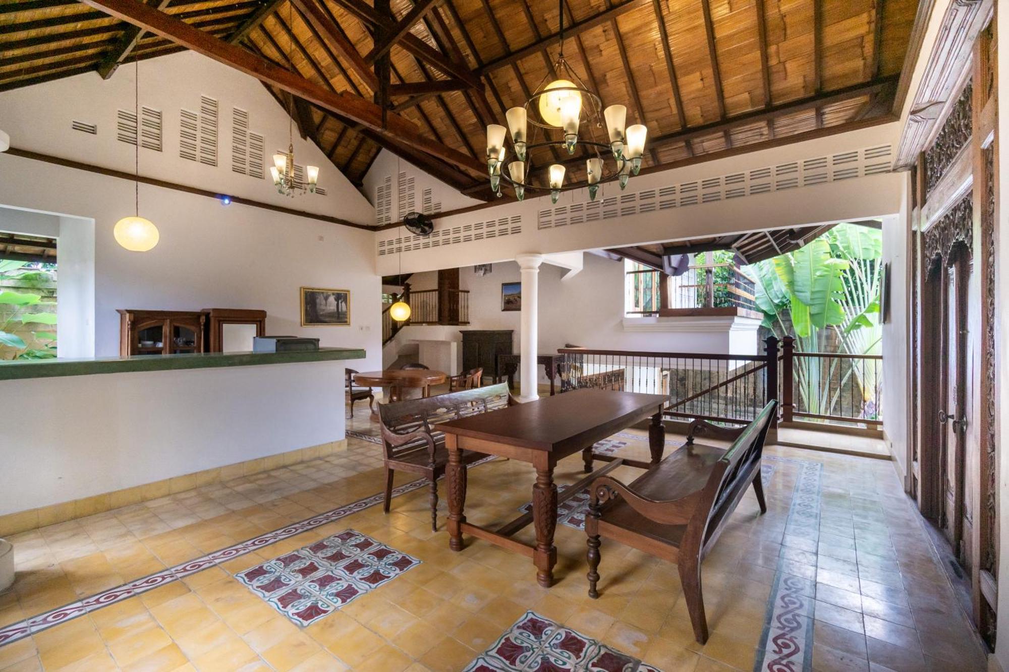 Bali Royal Heritage Villa Seminyak Exteriör bild