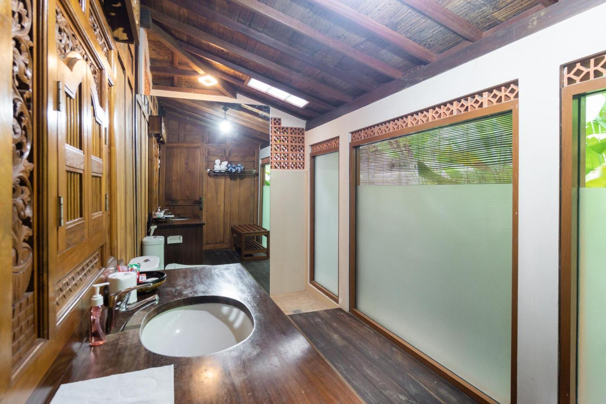 Bali Royal Heritage Villa Seminyak Rum bild